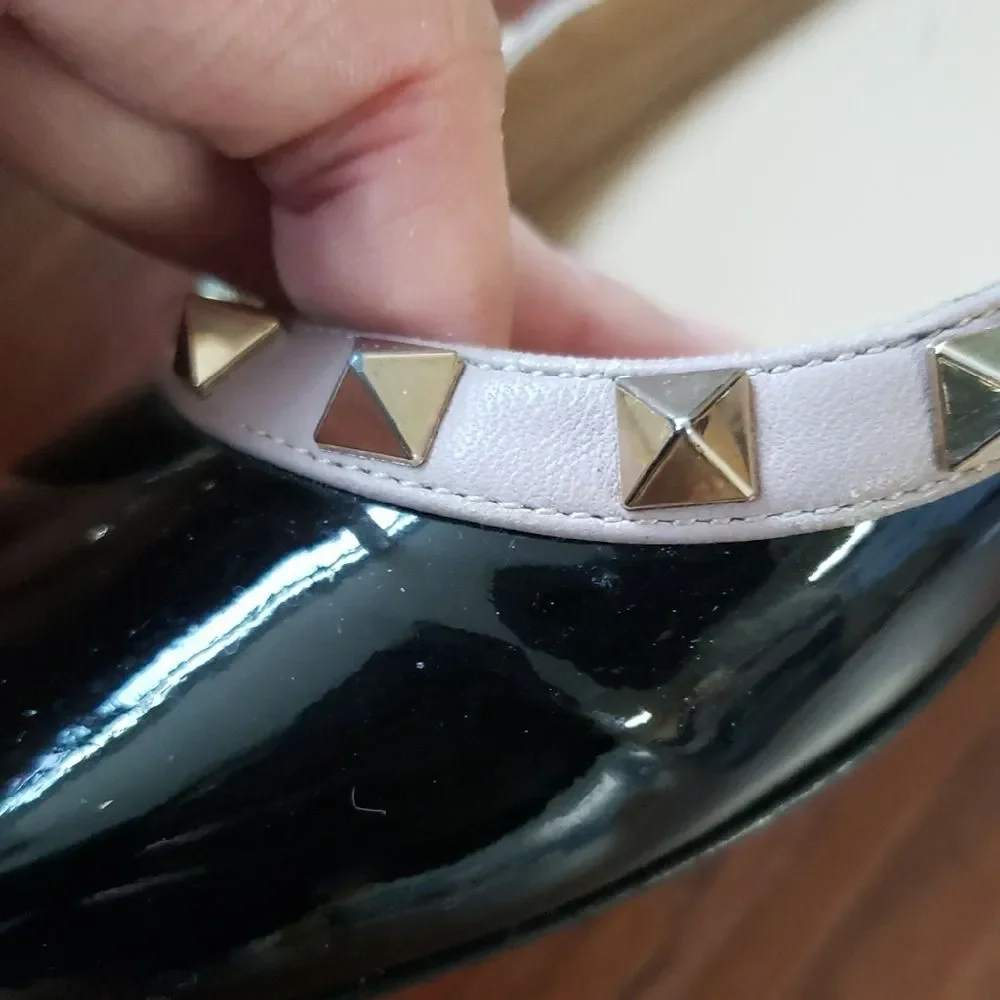Valentino Black Patent Leather Ballet Flats Pink Trim Gold Studs Size 39.5
